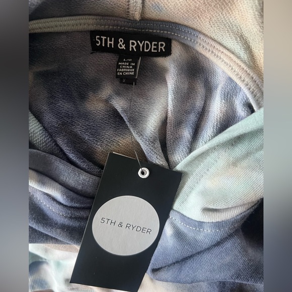 5th & Ryder Hoodie Tie Dye Sweatshirt Size Kids Large Unisex Blue and Ivory NEW - Picture 2 of 8